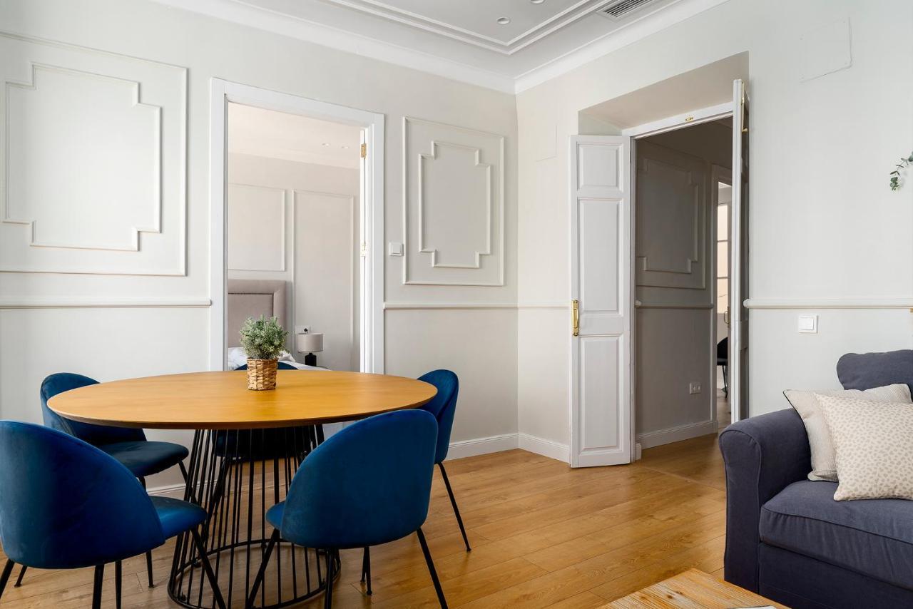 Apartamento Plaza De La Merced 4 Habitaciones Málaga Exteriör bild