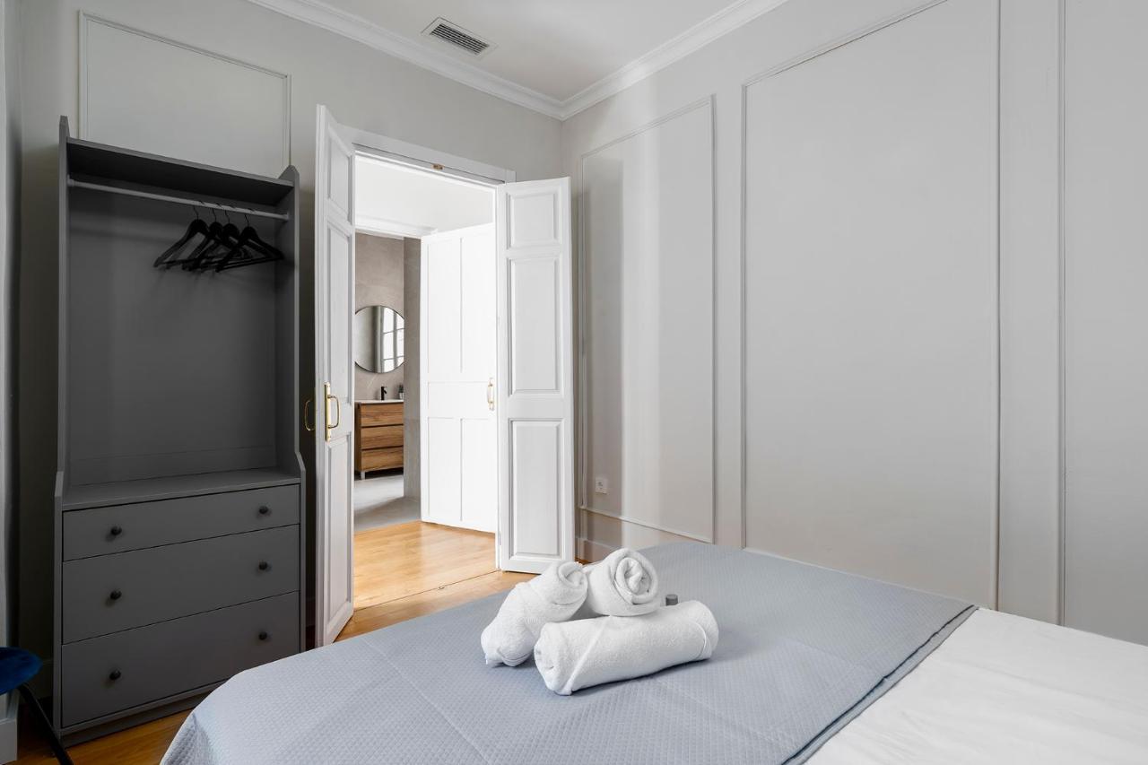 Apartamento Plaza De La Merced 4 Habitaciones Málaga Exteriör bild